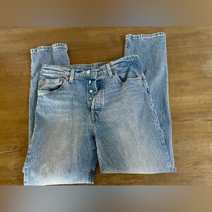 Levis high rise button fly light Blue Denim Jeans straight leg